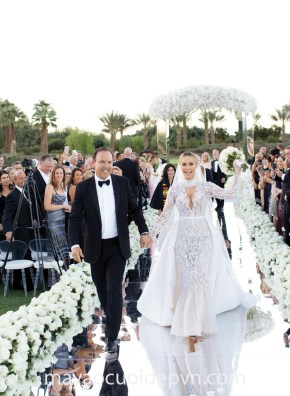 áo cưới cho cô dâu đồng hồ cát