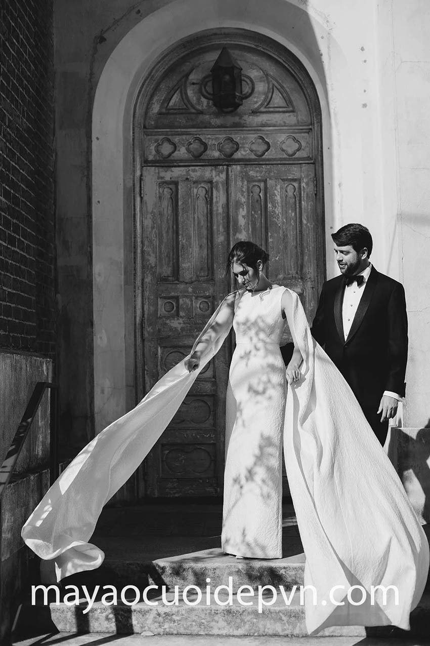 simple cape wedding dress